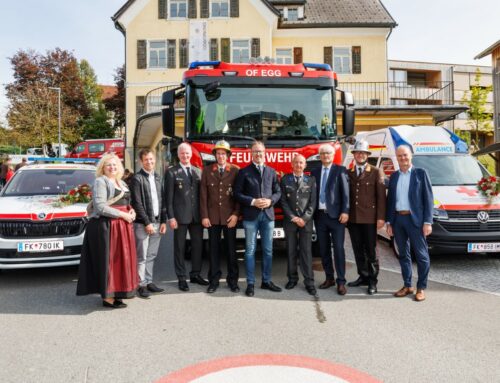 Feierliche Fahrzeugsegnung des neuen Tanklöschfahrzeuges